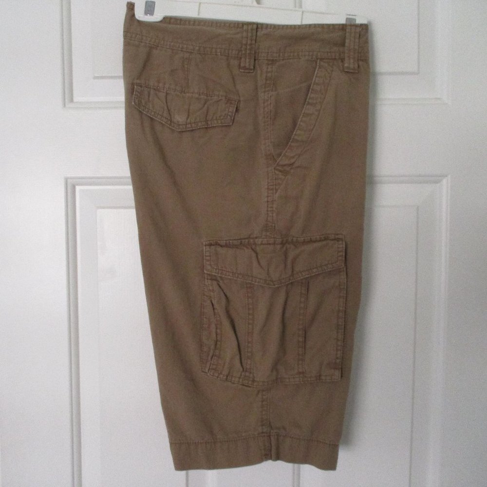 Roebuck & Co. Mens Flat Front Tan Cotton 6-Pocket Cargo Short Pant - Size 30W